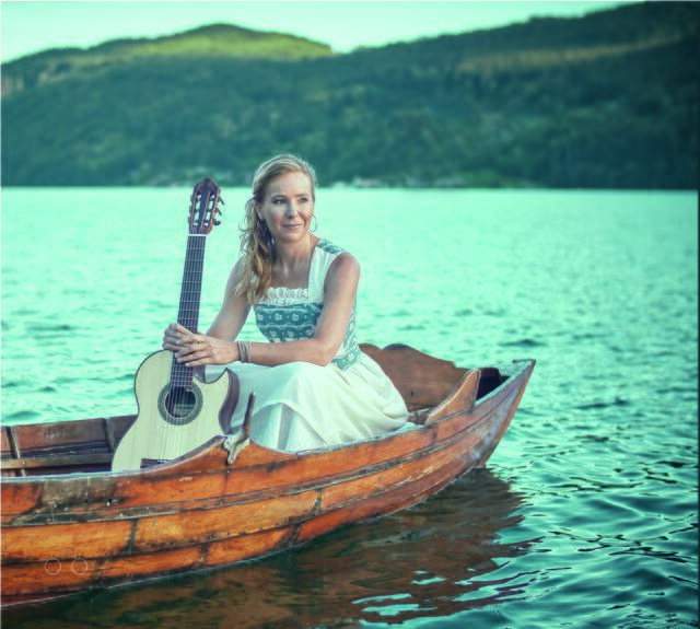 Auf der CD finden sich Eigenkompositionen und ausgewählte Kärntnerlieder, von Malischnig neu interpretiert, arrangiert und mit Melodien aus anderen Ländern verwoben. | Foto: Julia Malischnig / Max Parovsky
