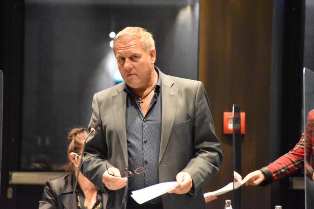 Auch Stadtrat Walter Thaler (Team Walter Thaler GKL) wollte wissen, ob die Stadt in dieser Angelegenheit tatsächlich "fahrlässig" handle. | Foto: Barbara Fluckinger