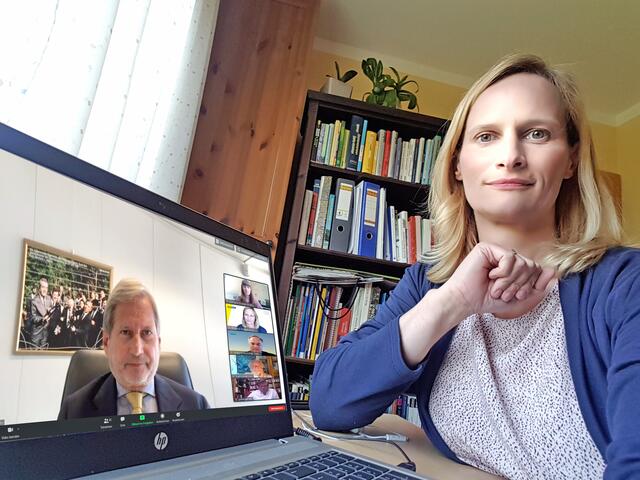 GF Therese Reinel (BhW) im Webinar mit Johannes Hahn, EU-Kommissar für Haushalt und Verwaltung, im Mai 2020. | Foto: BhW