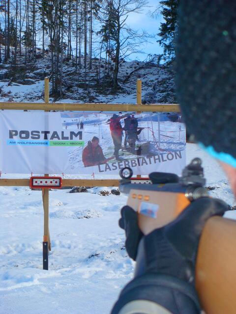 Auf der Postalm (Strobl/Abtenau) kann man Biathlon mit dem Lasergewehr ab einer Person mit dem Guide buchen. | Foto: www.postalm.ski