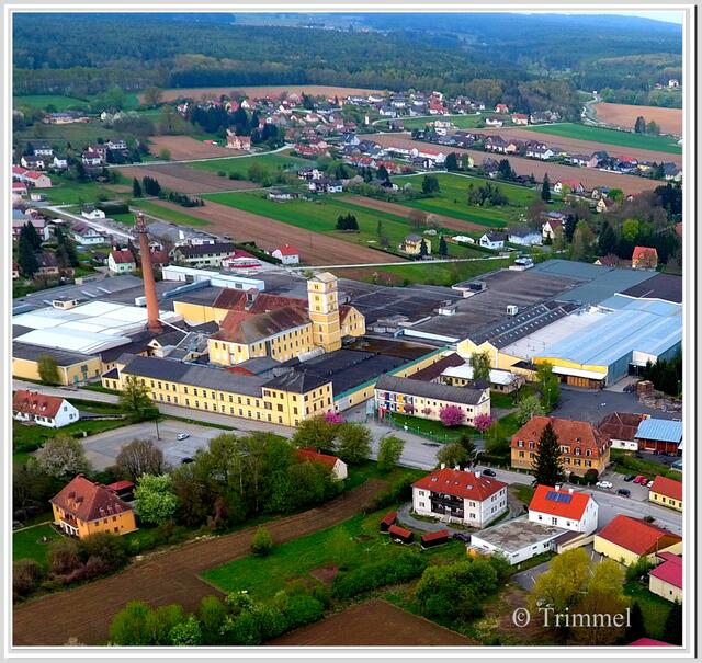 Zu dem Fotovoltaik-Kraftwerk auf dem Borckenstein-Dach soll im Norden von Neudau ein 14,17 MWp-Fotovoltaik-Park entstehen. | Foto: Otto Trimmel