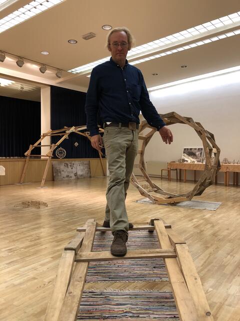 Mit der bekannten "Leonardo-Brücke" begann für Franz Wieser die Begeisterung für das italienische Universalgenie: Heute gibt er sein Wissen in Workshops für Kinder und Jugendliche weiter.