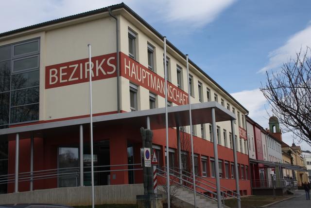 Die Bezirkshauptmannschaft Oberwart ist Dreh- und Angelpunkt in der aktuell anherrschenden Corona-Pandemie.