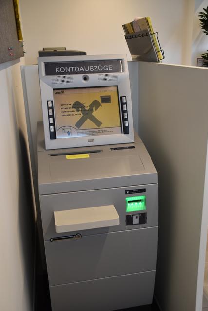 Das Selbstbedienungsfoyer ist 24 Stunden am Tag zugänglich. | Foto: Martin Wurglits