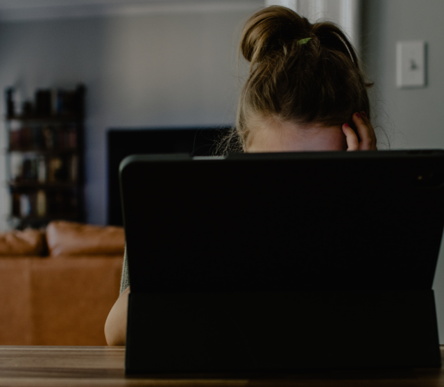 "Cult.kids" bietet auch anonyme Online-Beratung für Kinder und Jugendliche im siebten Bezirk. | Foto: Sikkema/Unsplash