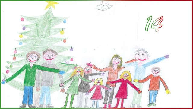 Eine große Familie feiert mit Anne das Weihnachtsfest, da kann man nur lächeln.