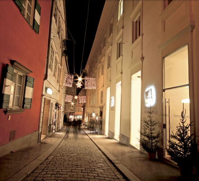 In der Sporgasse ist das Büro für Weihnachtslieder.
