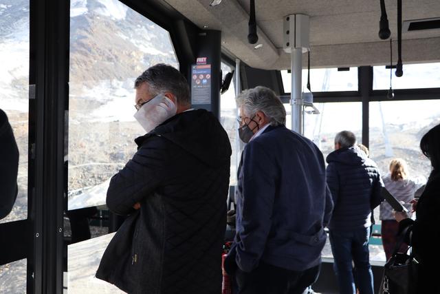 Andreas Natter (li.) und Albert Gufler von Doppelmayr waren bei der Testfahrt ihrer österreichweit einzigen Funifor-Seilbahn dabei.