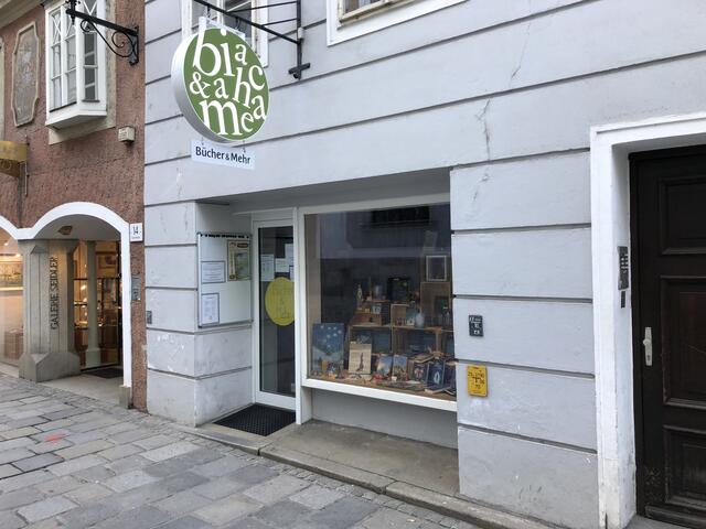 Die neue Linzer Buchhandlung "Bücher und mehr" hat einen Webshop eingerichtet.