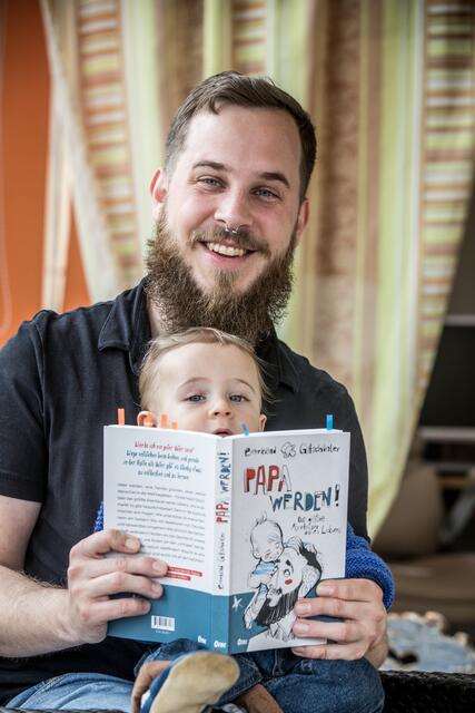 Vorfreude herrscht bei Autor Bernhard Gitschtaler. Er stellt sein Buch in Kooperation mit dem Bildungswerk online vor.
