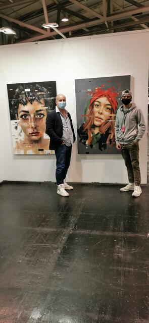 Georg Pummer (rechts) mit Galerist Atilla Kirbas von der Galerie art42 aus Karlsruhe.