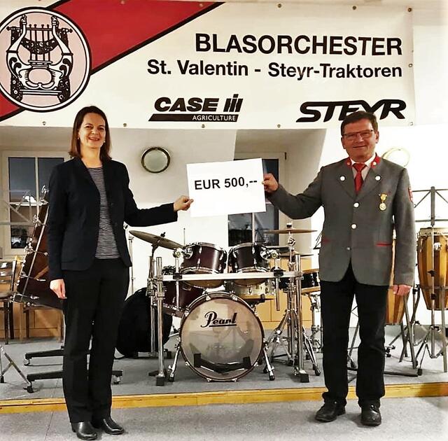 Obmann Harald Gritzner mit Fr. Bgm. Kerstin Suchan
