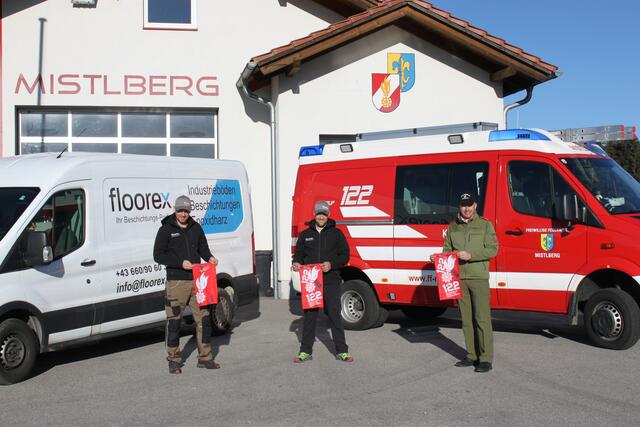 Floorex GmbH übernahm die Kosten dieser Multifunktionstücher für alle Kameraden der Feuerwehr.