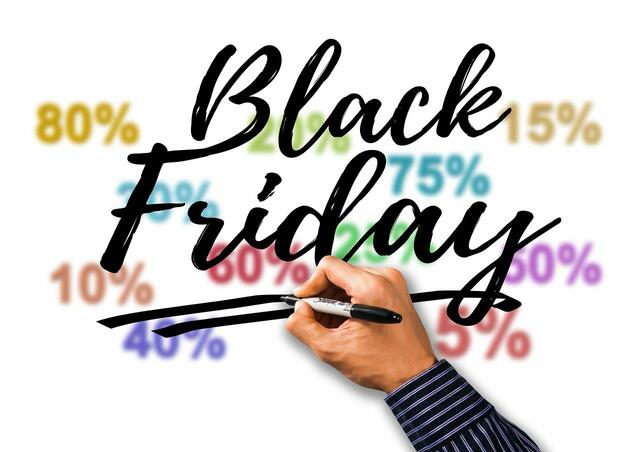Am letzten Freitag im November ist traditionell der Black Friday. Aufgrund des aktuellen Lockdowns und geschlossenen Geschäften in Tirol wird befürchtet, dass sich die Schnäppchenjagd ins Internet verlagern könnte.  | Foto: pixabay/geralt