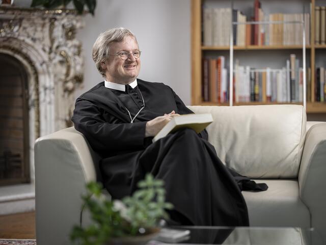 Abt Gerhard Hafner und das Stift Admont wollen die Weihnachtsgottesdienste allen ermöglichen – mit Livevideos im Internet.