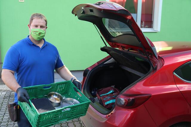 Beim Gasthaus Planer bringen 29 von 30 Gästen ihr eigenes Geschirr zum Abholen der Bestellungen mit.