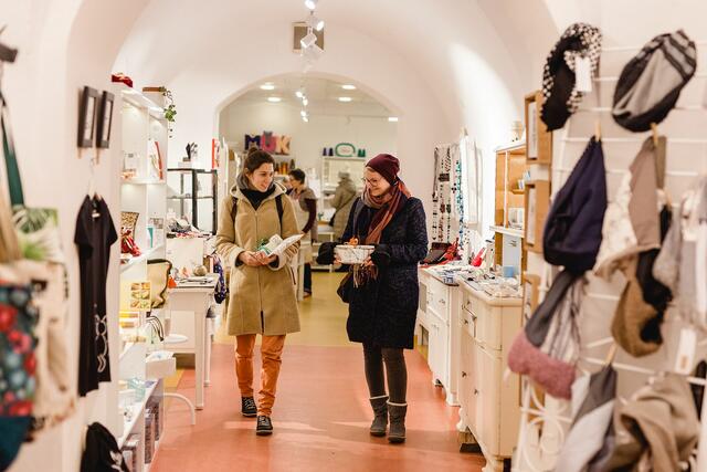 Das Mühlviertel Kreativ Haus (MÜK) in Freistadt ist ein Beispiel für gelungene Zusammenarbeit von Künstlern, Kunsthandwerkern und Produzenten. Dort findet sich Schönes und Kulinarisches aus dem ganzen Mühlviertel. | Foto: Flora Fellner