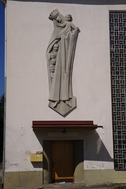 Das am Kloster Pfaffenhofen befindliche Kunstwerk von Sr. M. Ehrentraud