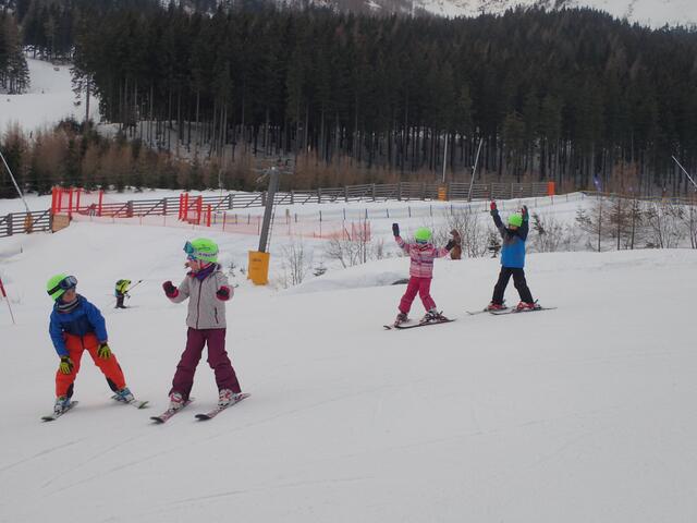 Die Naturfreunde Kalsdorf stemmen auch ein Coronazeiten einen Schi- und Snowboardkurs für Kinder, Jugendliche und Erwachsene. | Foto: Naturfreunde