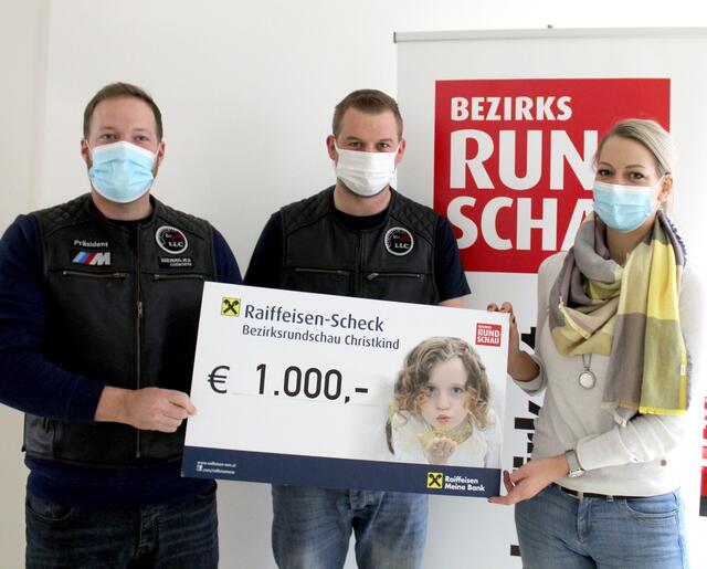 LLC-Obmann Andreas Kolberger (Mitte), sein Stellvertreter Alexander Gruber (links) und BezirksRundschau-Redakteurin Elisabeth Klein.