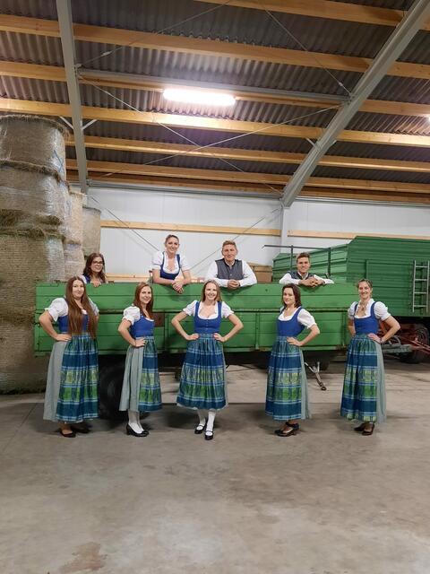 1. Reihe v.l.n.r. Tatjana Heinrich, Anna Plattner, Martin Geiger, Max Gschaider
2. Reihe unten: v.l.n.r. Dani Schreiblehner, Jenny Rochla, Petra Geiger, Isabella Zimmermann und Vicky Weissensteiner