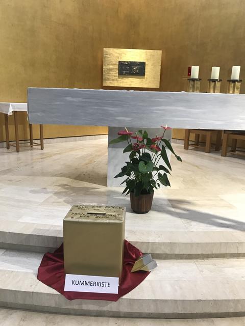 Die Kummerkiste steht ab jetzt in der Krankenhauskapelle. | Foto: M.E.S.