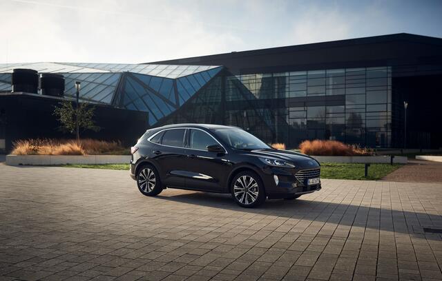 Den vielseitigen Ford Kuga kann man nun als Plug-in-, Mild- und auch Voll-Hybrid fahren.