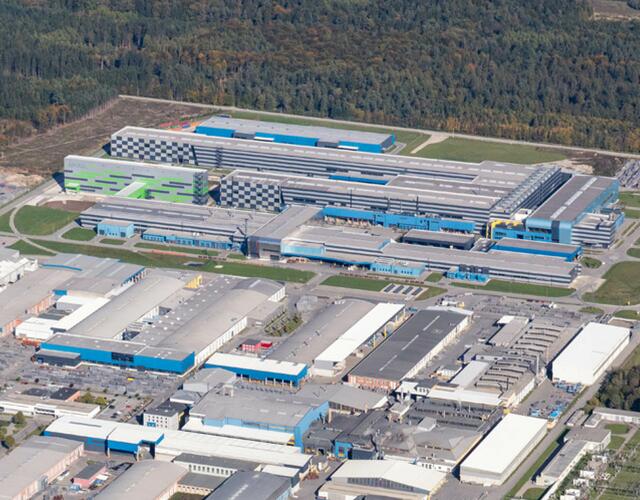 Das neue Werk, auf dessen Dächern die Photovoltaikanlage errichtet wird.
