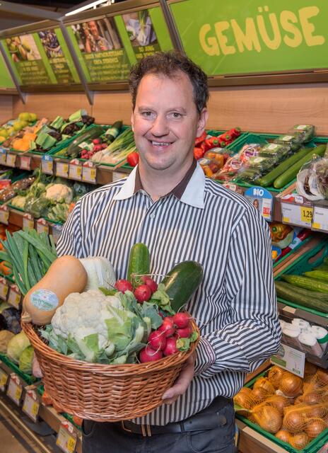 Michael Schwaiger freut sich auf viele Neu- und Stammkundschaften in Kirchdorf. | Foto: Spar