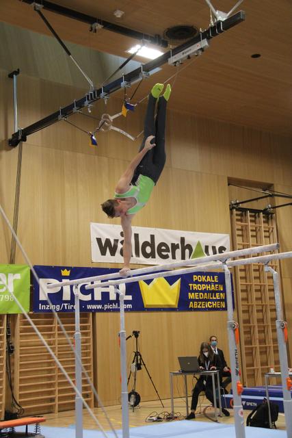 Richard von der „Sportunion Jöö‘s Gymnastics“ wurde mit einem überraschend guten 6. Platz im Mehrkampf, trotz einem Sturz an seinem Lieblingsgerät, dem Sprung, belohnt.