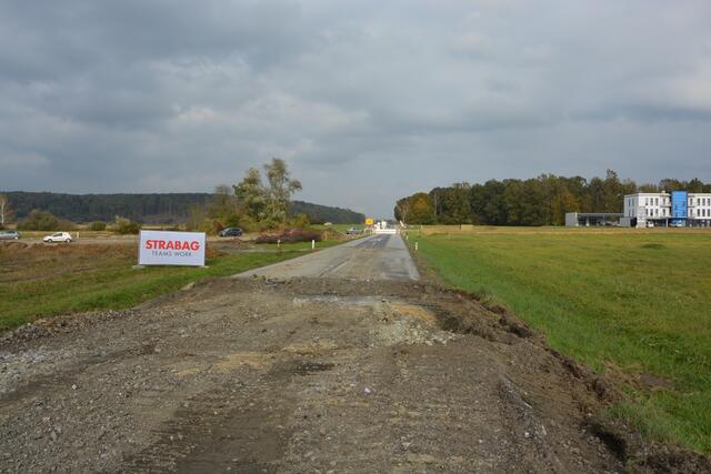 Anfang Oktober wurde mit der Generalsanierung der Hartberger Landesstraße L 401 gestartet, nun heißt es wieder "freie Fahrt".