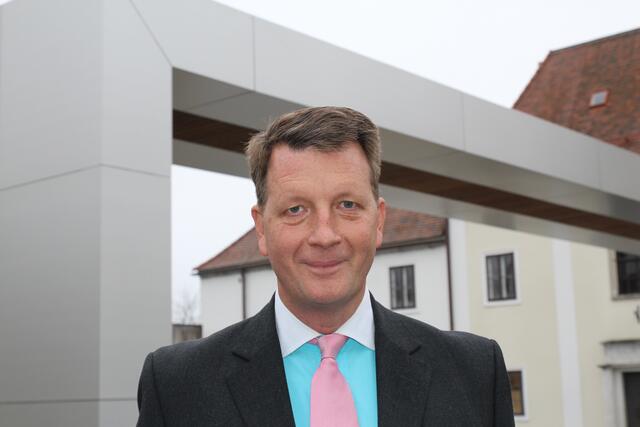 Mag. Gilbert Zinsler hat seine Apotheke geöffnet