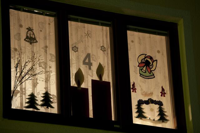 Im Vorjahr gab es viele beleuchtete Adventfenster in Kaumberg.