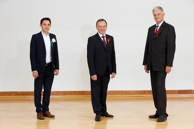 Dominik Bertagnol, Gerald Bischof und Harald Gruber (.r.) halten Abstand, werden aber in Zukunft eng zusammen arbeiten.
