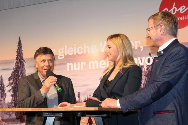 Im Bild ÖSV-Präsident Peter Schröcksnadel (li.) beim Empfang von Landeshauptmann´ Thomas Stelzer (re.) anlässlich des Skiweltcup Hinterstoder 2020 und Moderatorin Nina Kraft