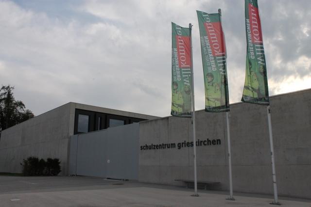 Im Schulzentrum Grieskirchen und im Bräuhaus Eferding finden die Antigen-Testungen für Pädagogen statt. Diese Tests sind auf freiwilliger Basis.