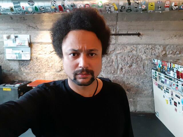 David Prieth ist Geschäftsführer der p.m.k., Vorstandsmitglied der Tiroler Kulturinitiativen, der IG Kultur Österreich und Aufsichtsratsmitglied des Tiroler Landestheaters.