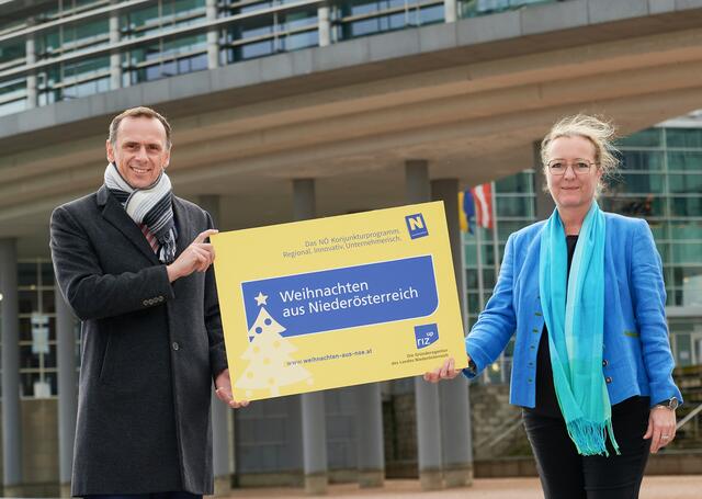 Landesrat Jochen Danninger und riz up GF Petra Patzelt.