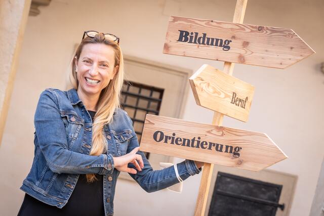 LR Juliane Bogner-Strauß unterstützt die Aktionswoche. | Foto: Streibl/Land