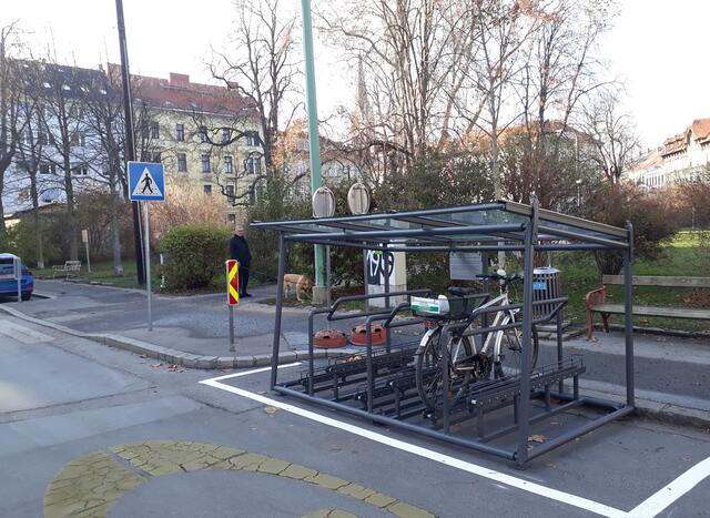 Das "Sixpack" am Schillerplatz erstrahlt in neuem Glanz.
