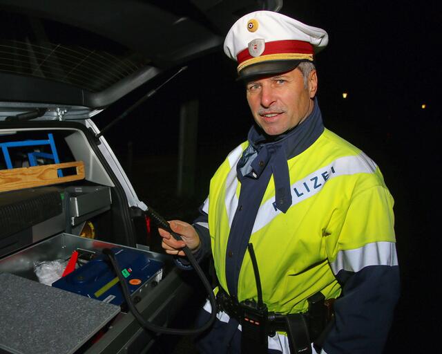 Michael Saler, Verkehrsreferent im Bezirkspolizeikommando: "Ich sehe es als meine Pflicht als Verkehrsreferent des Bezirkes Vöcklabruck, verschärft gegen Raserei, Alkohol und Drogen im Straßenverkehr vorzugehen." | Foto: Helmut Klein