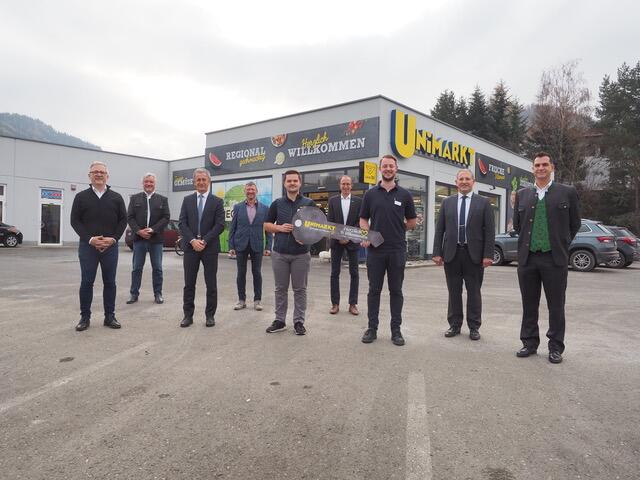 Endlich wieder ein Nahversorger für St. Stefan: Durch Vertreter der Unimarkt Gruppe sowie der Gemeinde wurde heute eine Unimarkt-Filiale im "Kleinformat" eröffnet.   | Foto: WOCHE/WG