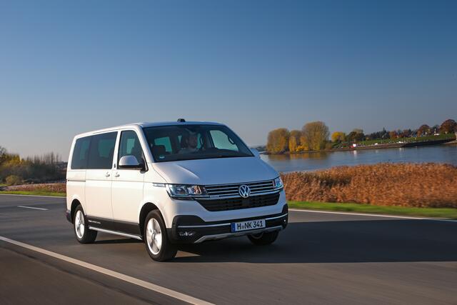 Für Globetrotter und Allrounder ist der neue robuste Multivan PanAmericana ideal.  | Foto: Foto: Volkswagen