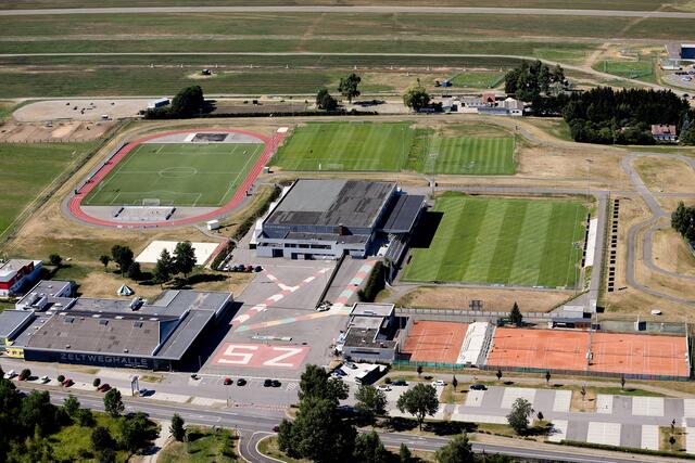 Im Sportzentrum Zeltweg gibt es eine Teststation in der Tennishalle. | Foto: GEPA pictures