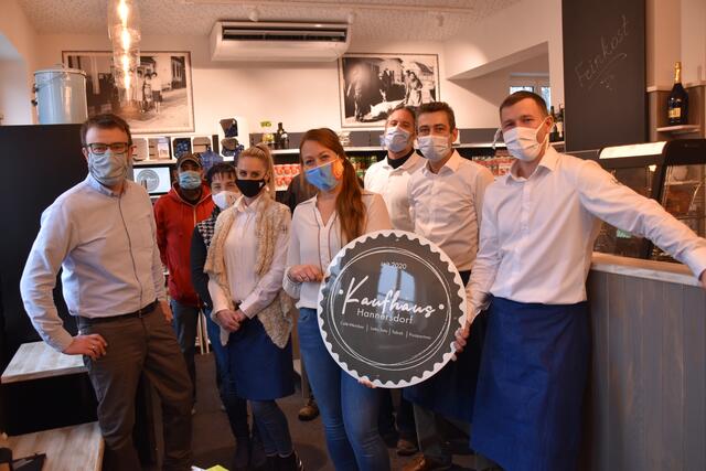 Das Hannersberg-Team wurde nun zum multifunktionalen Nahversorger. | Foto: Michael Strini