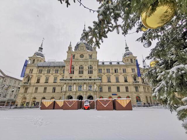 Grazer Rathaus im Advent