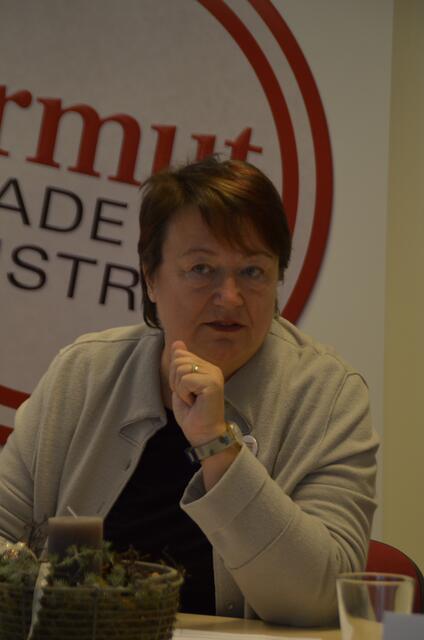 Barbara Gross, Präsidentin der Volkshilfe Steiermark, bedankt sich bei den 700 ehrenamtlichen Mitarbeitern.  | Foto: Markus Weilbuchner