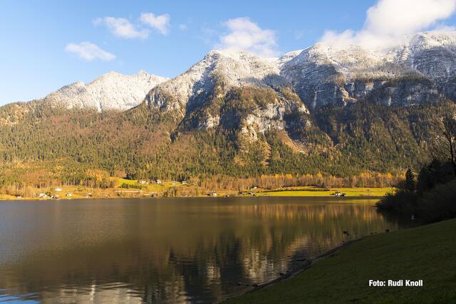 Hallstättersee mit Sarstein.