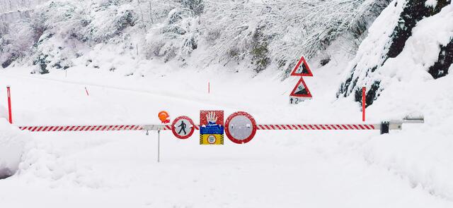 Aufgrund der angespannten Wettersituation bleiben am Montag, 7. Dezember, alle Schulen in Osttirol geschlossen. | Foto: Brunner Images