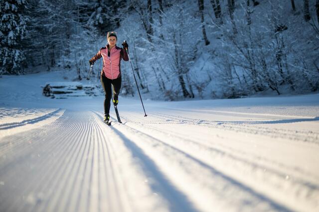 Das Langlaufen, einen tollen Sport in der Natur, will Karin Pichler anderen Menschen näherbringen. | Foto: Michael Grössinger/Fuschlseeregion